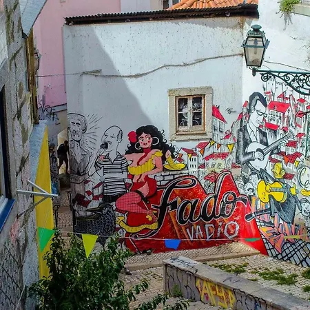 Xavier - Alfama River View Апартаменты