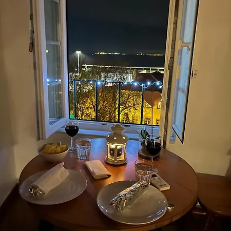 Appartamento Xavier - Alfama River View Lisbona