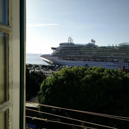 Daire Xavier - Alfama River View *