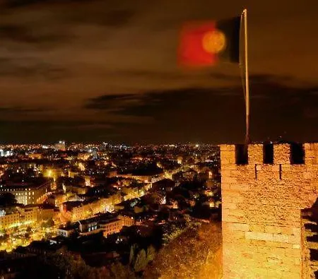 Daire Xavier - Alfama River View *